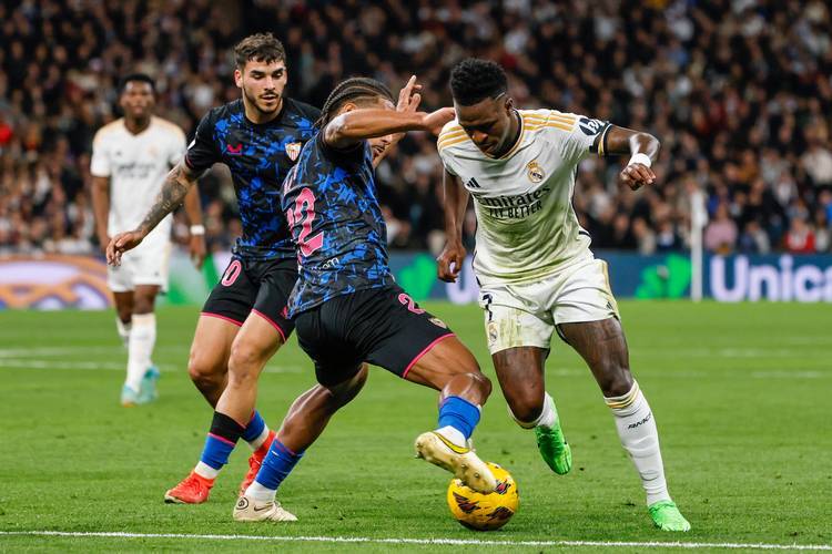 塞尔维亚队以出色表现赢得了比赛