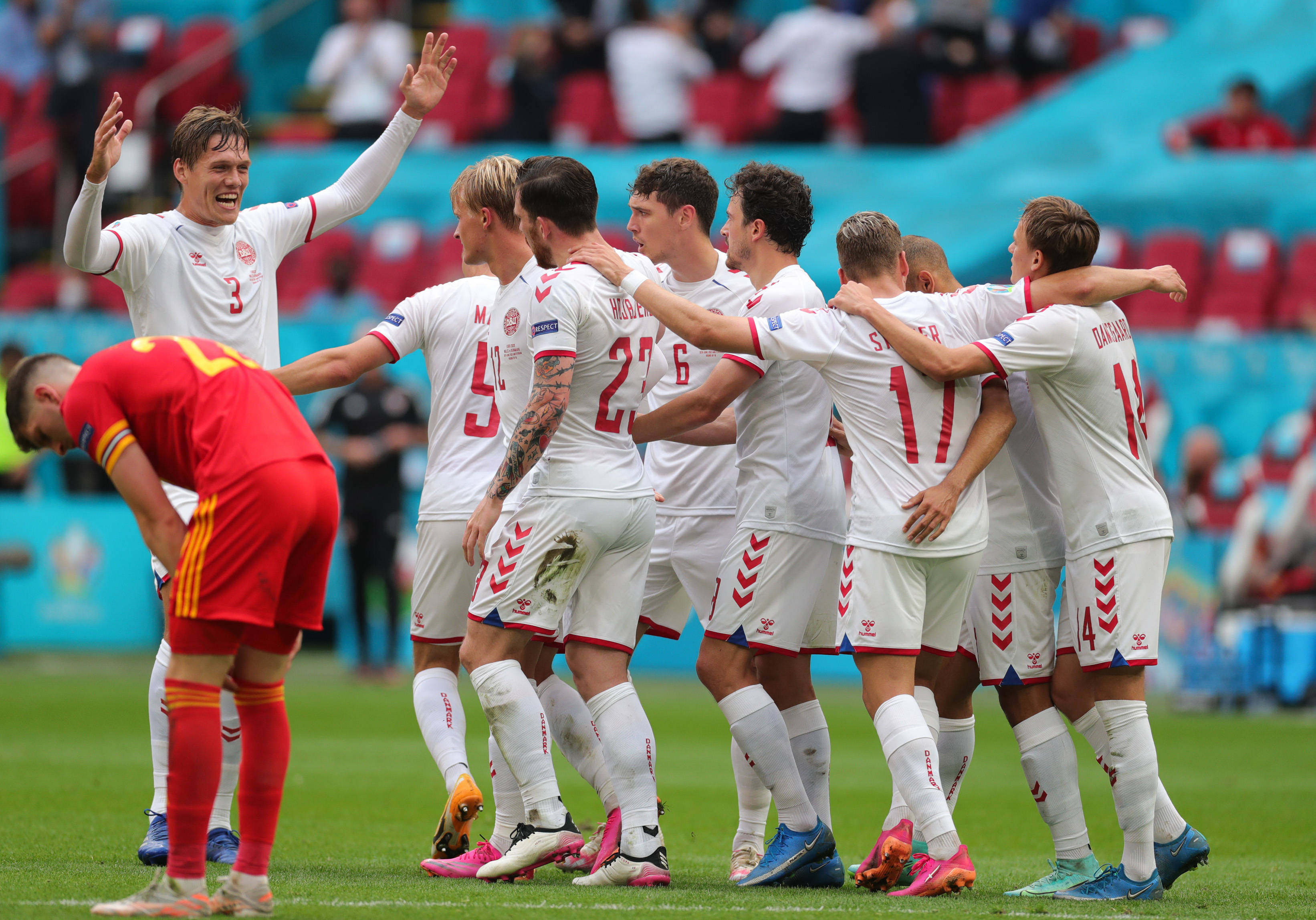 塞尔维亚队以出色表现赢得了比赛