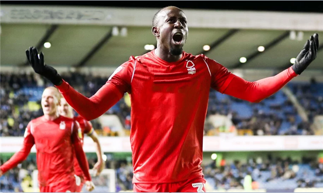 德信app-雷丁主场逆转马赛，晋级半决赛